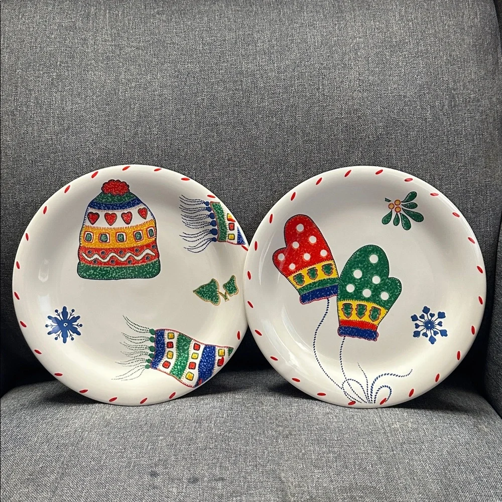 Crate & Barrel Festive Scarves, Mittens and Hats Decorative Christmas Plates